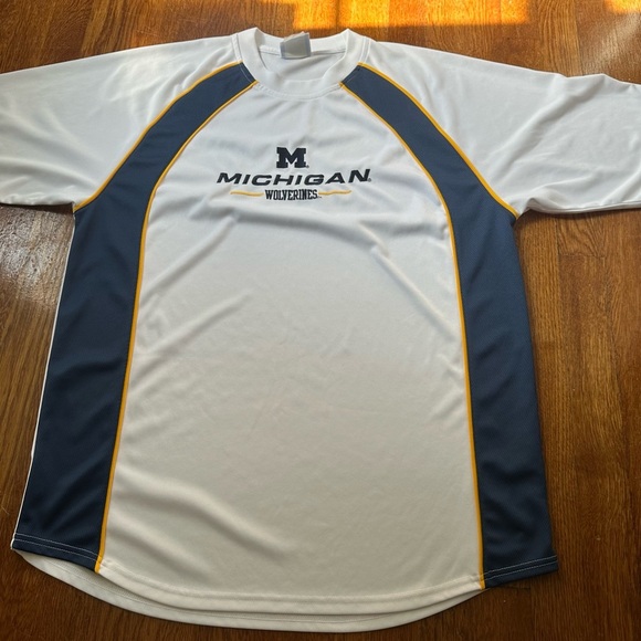 Michigan tshirt - Picture 1 of 4
